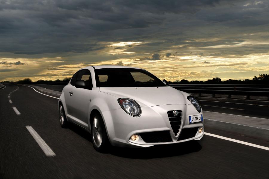 Alfa Romeo MiTo 1.4 MultiAir 2009 года  (фото 7 из 22)